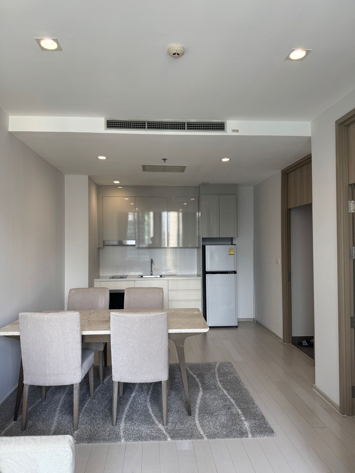 ให้เช่าคอนโดวิทยุ ชิดลม หลังสวน : For Rent Condo Noble Ploenchit  fully furnished (S15-5481)