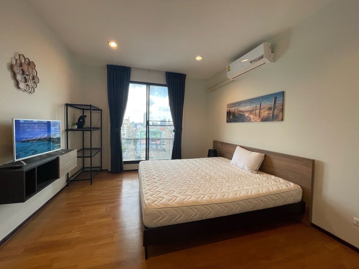 ให้เช่าคอนโดรัชดา ห้วยขวาง : 🔥ให้เช่าด่วน 🔥 Amanta Ratchada 2 ห้องนอน 2 ห้องน้ำ ห้องกว้าง พร้อมเข้าอยู่ ติด MRT ศูนย์วัฒนธรรม❗