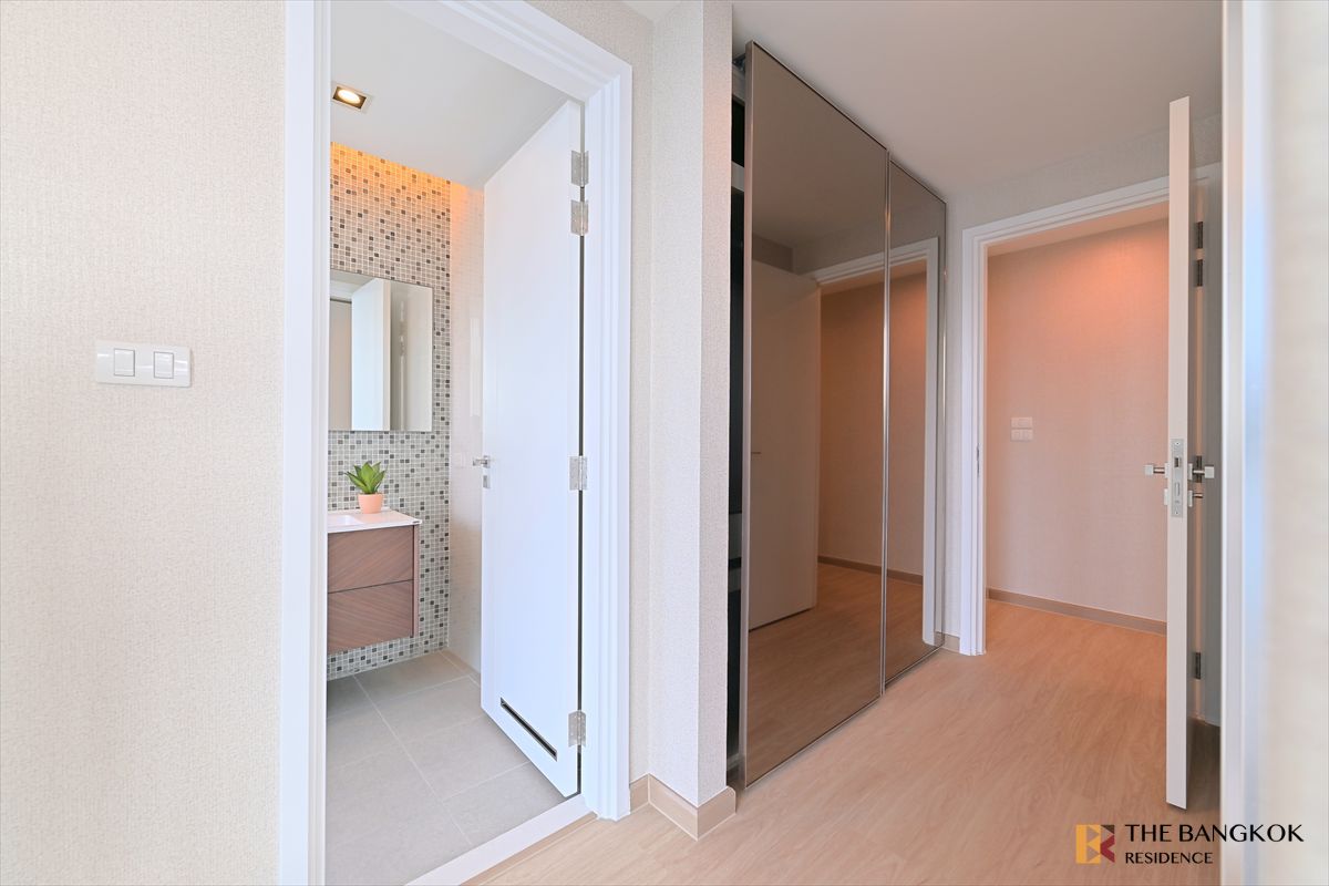 For RentCondoSukhumvit, Asoke, Thonglor : The Room Sukhumvit 21 🛌🏻 2-Bedroom, Great Stunning Vadhana View 💫  Near BTS Asok