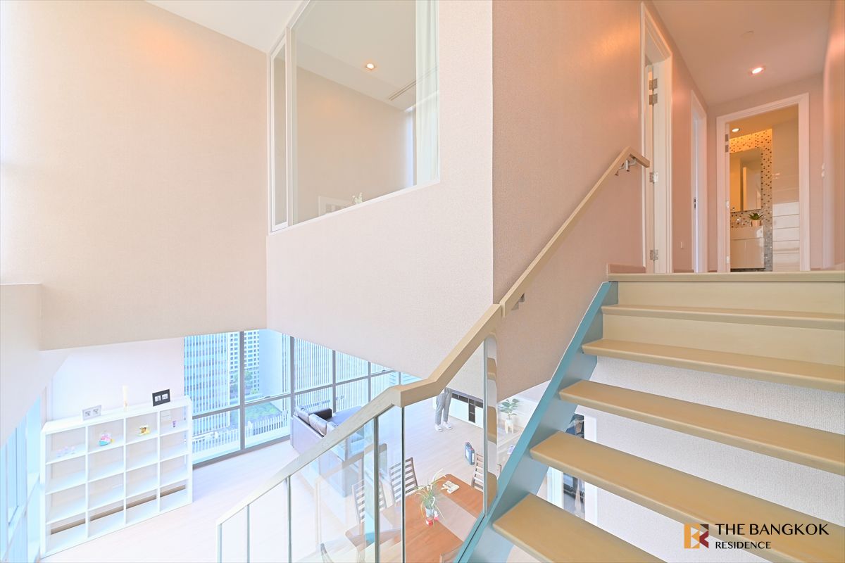 For RentCondoSukhumvit, Asoke, Thonglor : The Room Sukhumvit 21 🛌🏻 2-Bedroom, Great Stunning Vadhana View 💫  Near BTS Asok