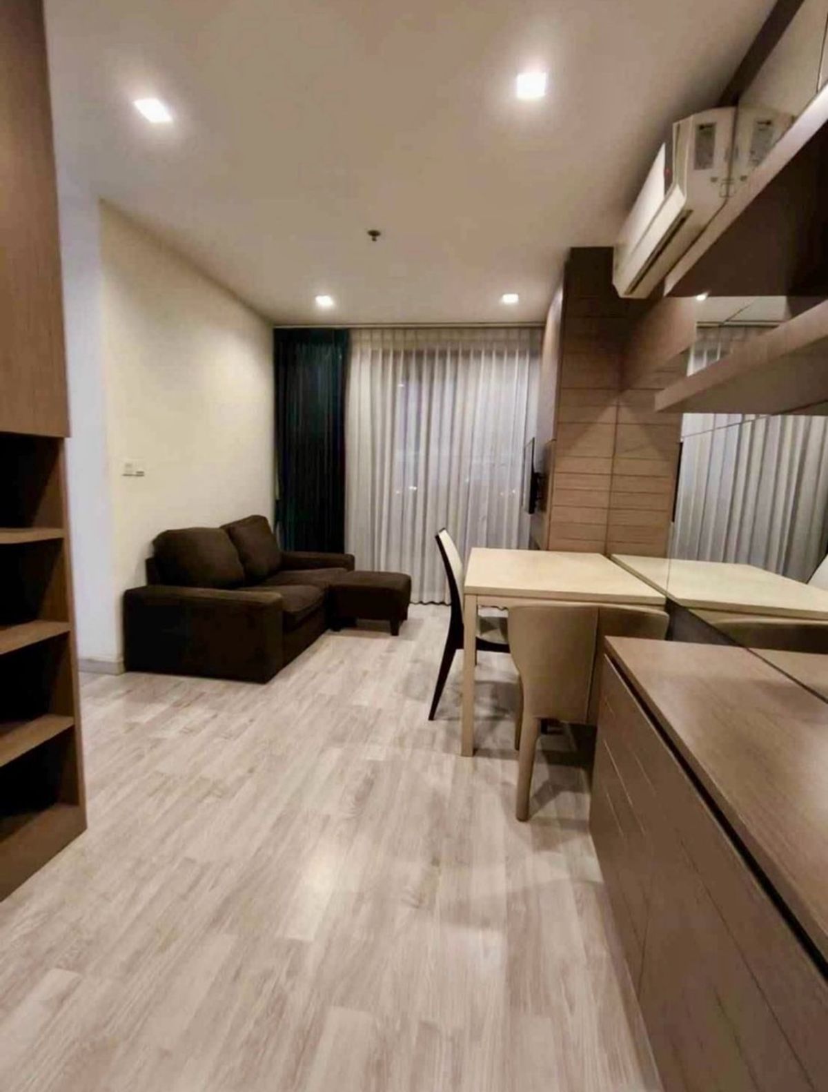 ให้เช่าคอนโดอ่อนนุช อุดมสุข : ให้เช่า IDEO MOBI S81 ชั้น19 ขนาด55 ตร.ม 2 ห้องนอน 2 ห้องน้ำ  ห้องใหญ่ วิวสวย ติดบีทีเอสและห้างสรรพสินค้า พร้อมเข้าอยู่ ราคา 29,000 บาท 