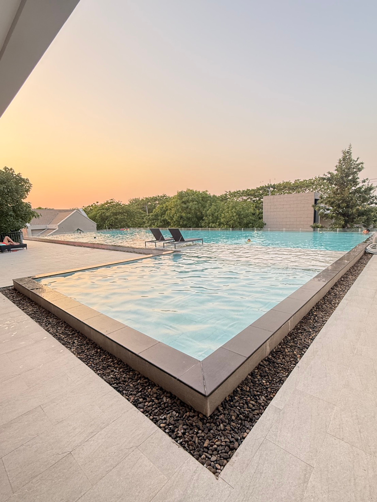 For RentHouseVipawadee, Don Mueang, Lak Si : house, 15 minutes to Don Mueang Airport, 4 bedrooms, 5 bathrooms, fully furnished, ready to move in.