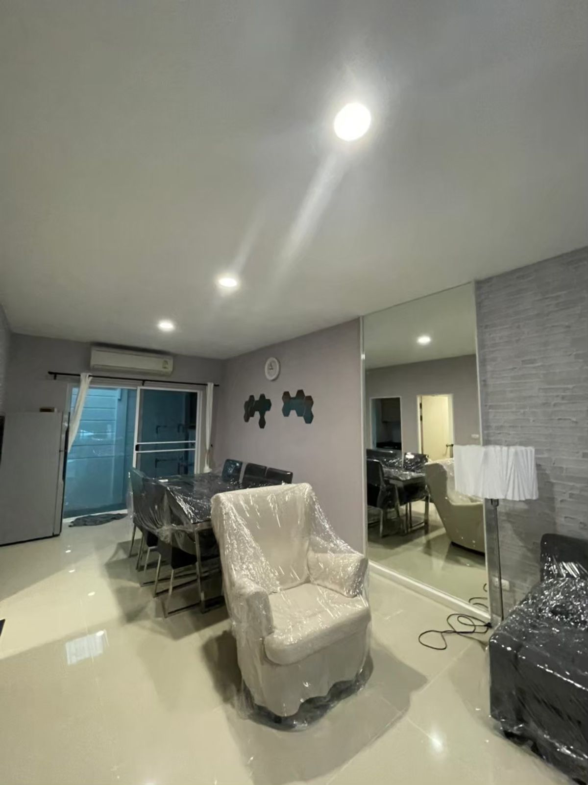 ขายทาวน์โฮมอ่อนนุช อุดมสุข : 🏡 ขายด่วน! ทาวน์โฮม 3 ชั้น Baan Klangmuang Sukhumvit 77 – Onnut 17 ทำเลทองใจกลางอ่อนนุช ใกล้ BTS เดินทางสะดวก [KOh250801]