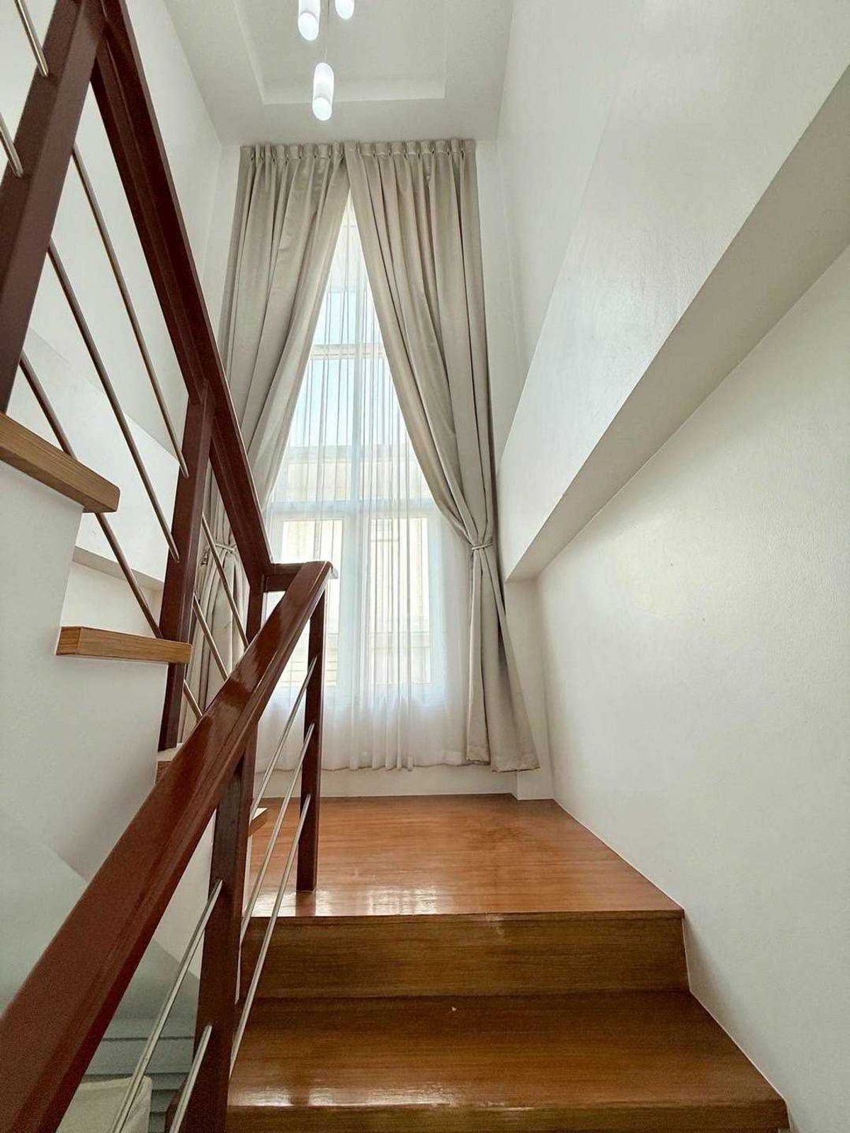 HouseSriracha Laem Chabang Ban Bueng : Detached House for Sale: Siam Thara Mantra Village, 207 sqm, near Motorway