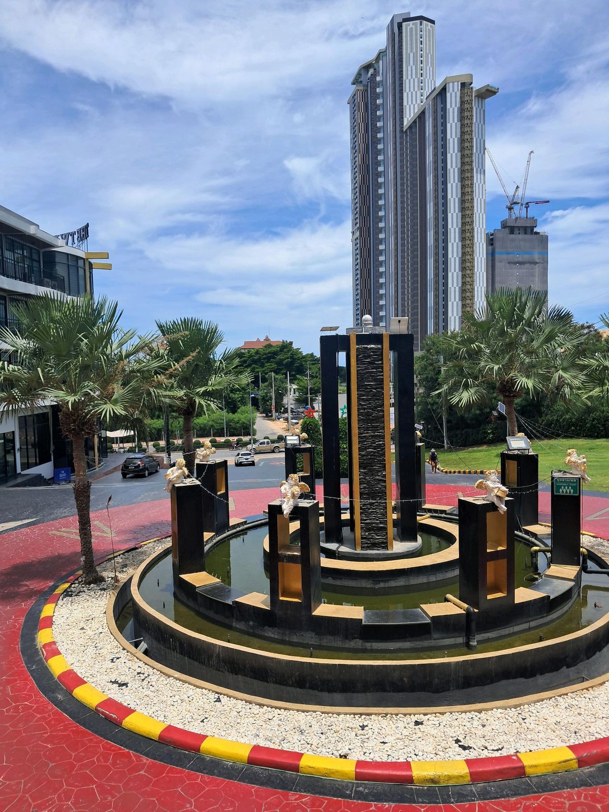 For SaleCondoPattaya, Bangsaen, Chonburi : Condo for urgent sale, AD The Grand Jomtien Pattaya, 12th floor, sea view, pool view, built-in furniture, complete electrical appliances, 200 meters from the sea, Jomtien Road 2