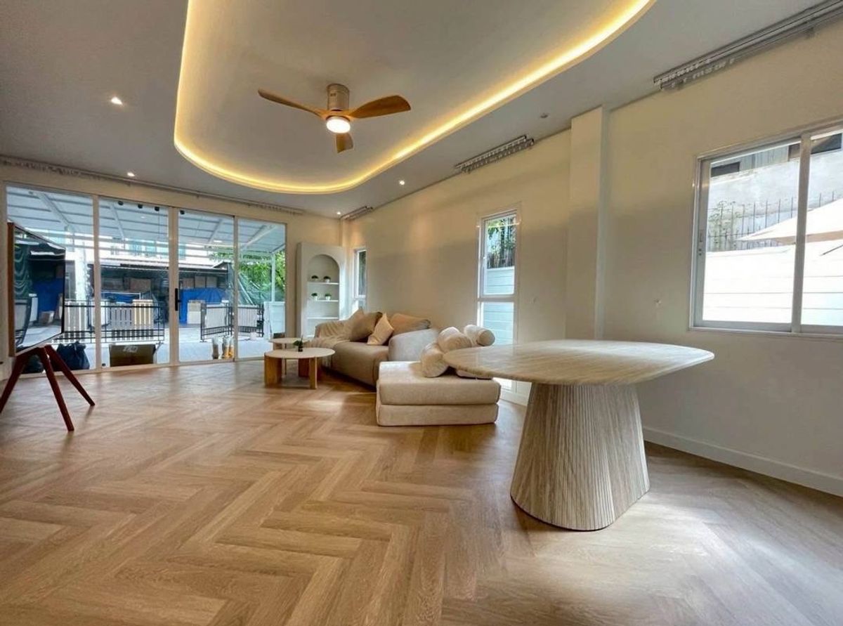 ให้เช่าบ้านรัชดา ห้วยขวาง : TH08-3946

ให้เช่าบ้านแปลงมุม ทำเลลาดพร้าว - รัชดา - ใกล้ BTS รัชโยธิน, MRT รัชโยธิน, เซ็นทรัล ลาดพร้าว, 
เมเจอร์ รัชโยธิน

💛 THE INFINITY MINIMALIST🌟 at Ladprao - Ratchada  
- close to BTS Ratchayothin , MRT station , Central Ladprao , Major Ratchayoth
