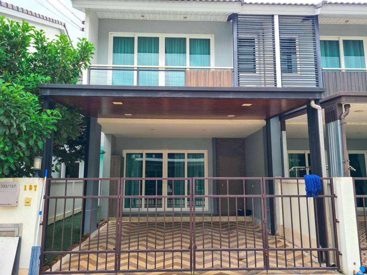 ให้เช่าเลียบทางด่วนรามอินทรา : ให้เช่าบ้านแฝด 2 ชั้น ศุภาลัย เบลล่า วงแหวน–รามอินทรา สภาพใหม่ พร้อมครัวบิวท์อิน ใกล้แฟชั่นไอส์แลนด์ เพียง 15,000 บาท/เดือน