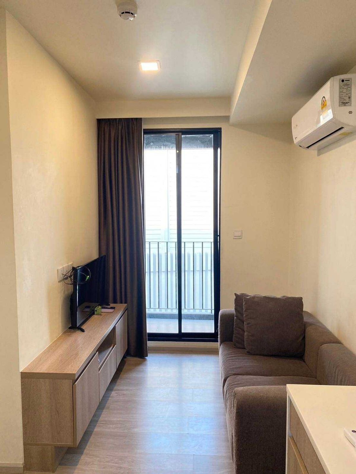 ขายคอนโดพระราม 9 เพชรบุรีตัดใหม่ RCA : TWP307 (Condo For Sale) Maestro 03 Ratchada - Rama 9. 1 bedroom. Closed to Rama 9 MRT station.