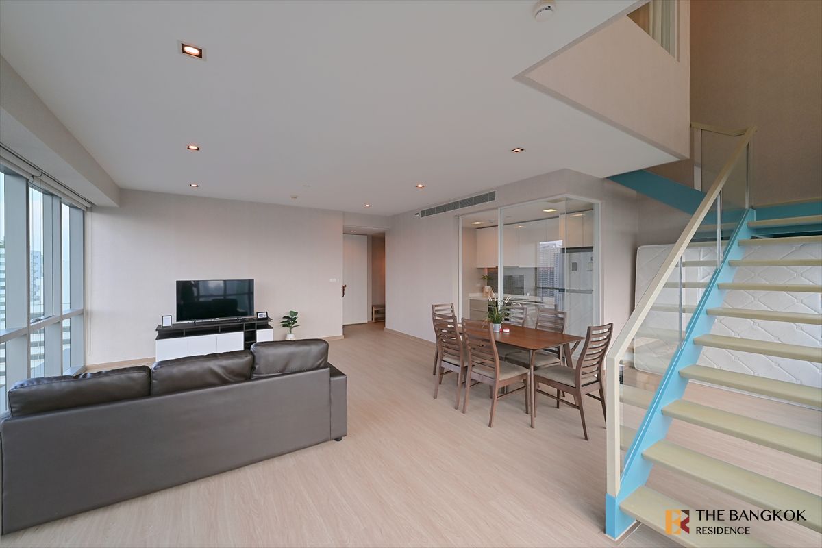 For RentCondoSukhumvit, Asoke, Thonglor : The Room Sukhumvit 21 🛌🏻 2-Bedroom, Great Stunning Vadhana View 💫  Near BTS Asok