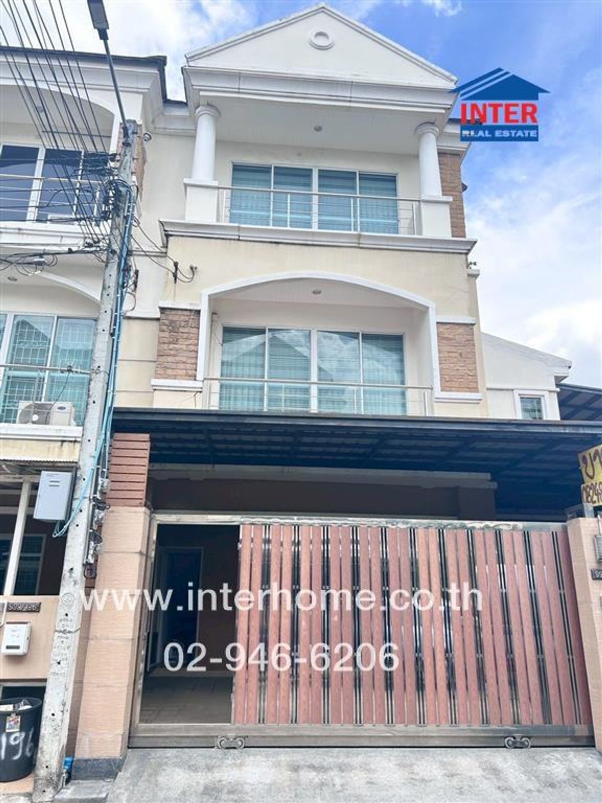 ขายทาวน์โฮมเกษตรศาสตร์ รัชโยธิน : ทาวน์โฮม 3 ชั้น 44.6 ตร.ว. หมู่บ้านซื่อตรงแกรนด์โฮม เกษตร – รัชโยธิน ซอยเสนานิคม1 แยก11 (ซอยพหลโยธิน 34) ถนนพหลโยธิน ถนนเสนานิคม1 เขตจตุจักร กรุงเทพมหานคร