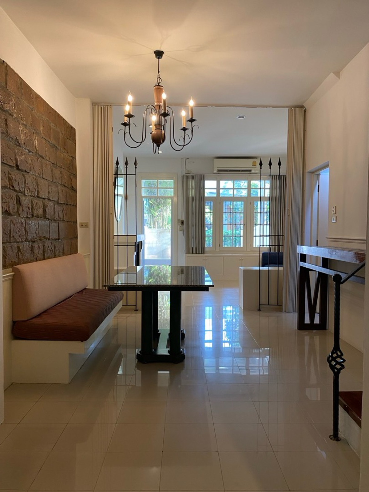 ให้เช่าทาวน์โฮมรัชดา ห้วยขวาง : Townhouse with fully furnished @Rachadapisek 44