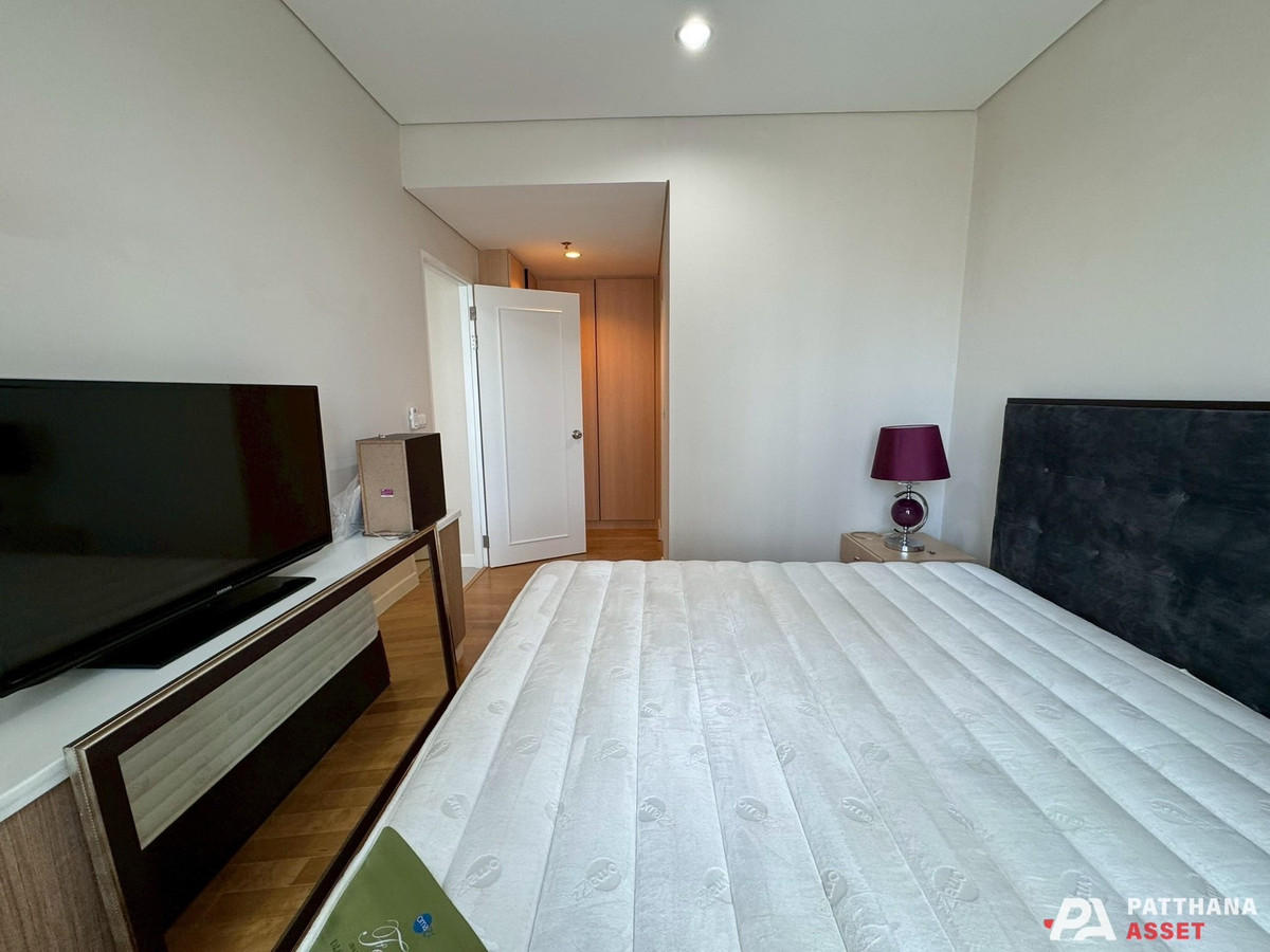 ขายคอนโดพระราม 9 เพชรบุรีตัดใหม่ RCA : ขาย วิลล่า อโศก 1 ห้องนอน ราคาดีที่สุด คอนโด ใกล้ MRT เพชรบุรี มศว. อโศก นานา พร้อมเข้าอยู่