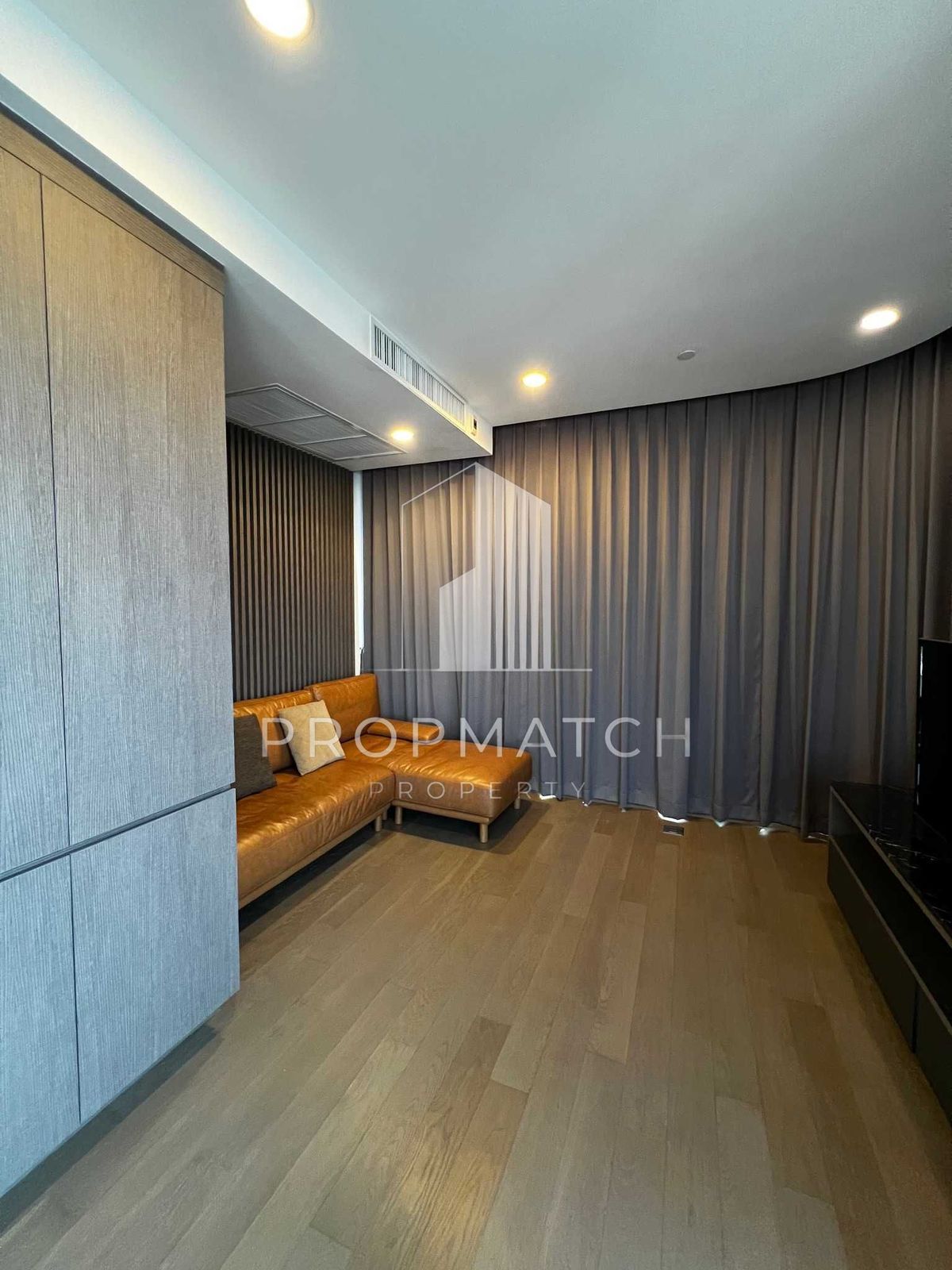 ให้เช่าคอนโดสยาม จุฬา สามย่าน : ✨Flash Deal ✨ASHTON Chula-Silom( 2Bed 1Bath 57SQM.) แต่งครบพร้อมอยู่ !! เพียง 50,000บาทต่อเดือน Tel.0981315848 @propmatch