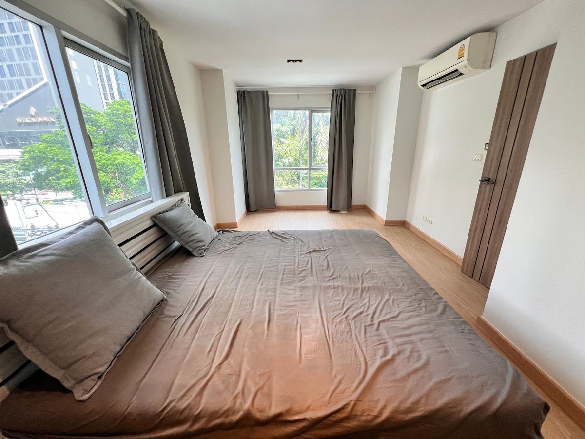 For SaleCondoSukhumvit, Asoke, Thonglor : Urgent sale, corner room! Condo One Thonglor Condo Price 4,400,000 baht [NCS250805]
