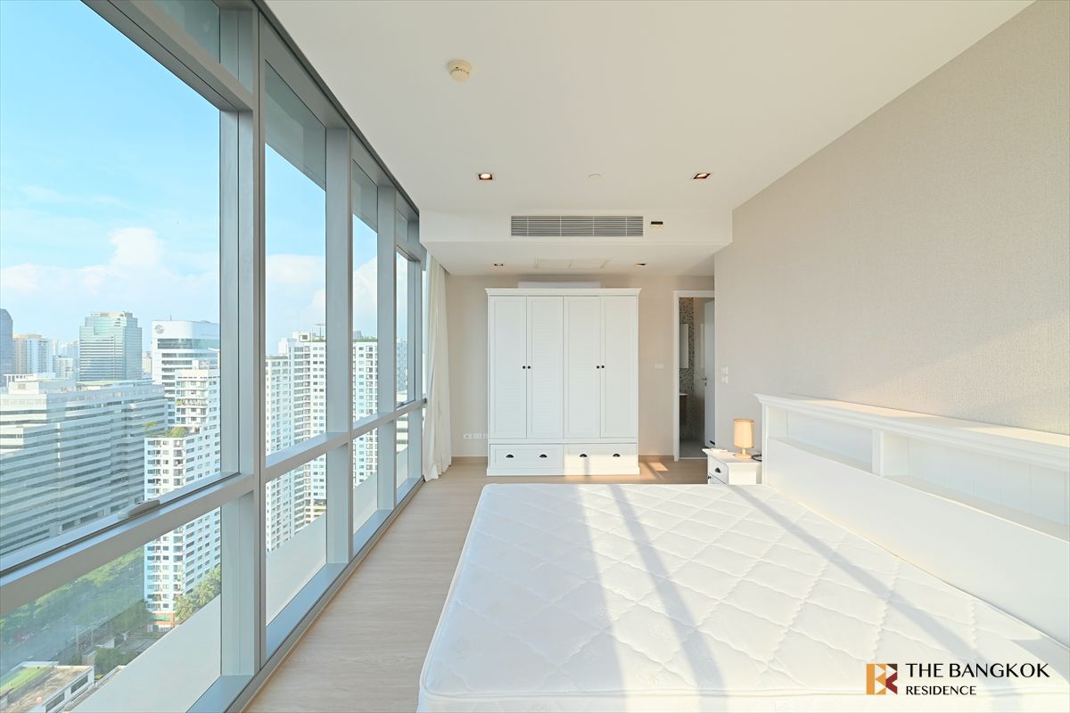 For RentCondoSukhumvit, Asoke, Thonglor : The Room Sukhumvit 21 🛌🏻 2-Bedroom, Great Stunning Vadhana View 💫  Near BTS Asok