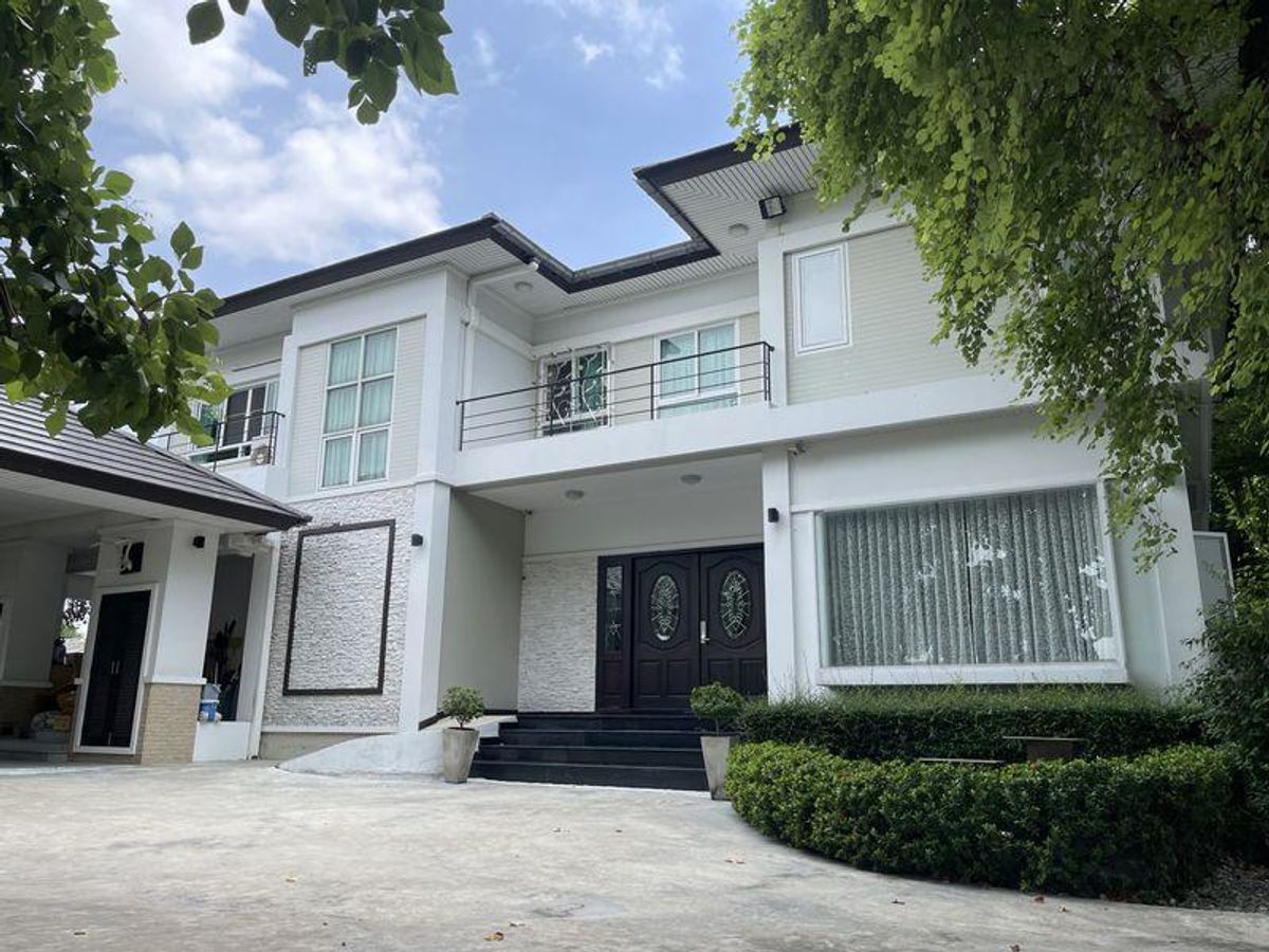 ขายบ้านราษฎร์บูรณะ สุขสวัสดิ์ : บ้านเดี่ยวสุดหรู ใจกลางคุ้งบางกระเจ้า เนื้อที่ 500 ตร.ว. ร่มรื่นน่าอยู่ พร้อมเฟอร์นิเจอร์ครบ