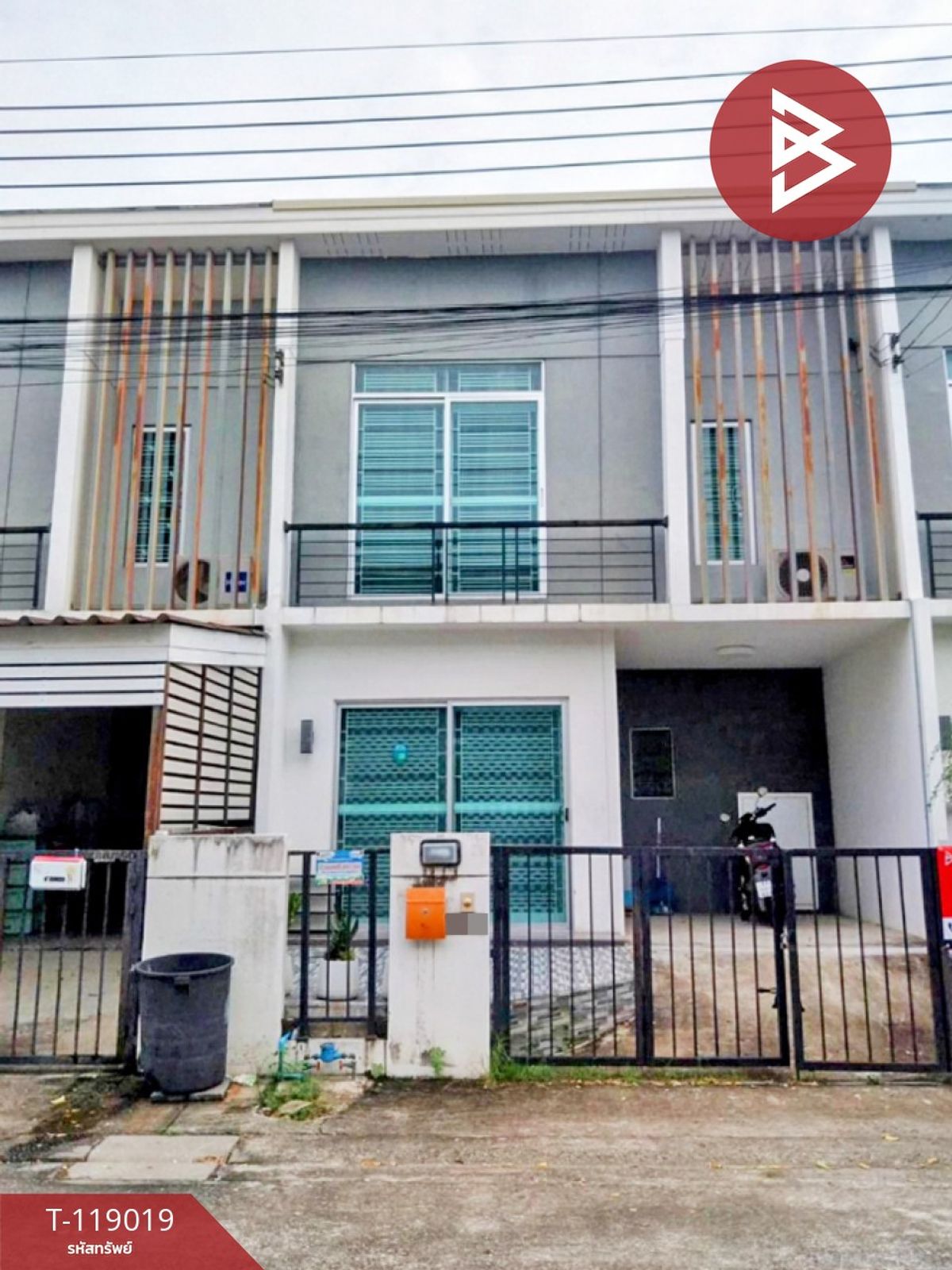 ขายทาวน์โฮมลาดกระบัง สุวรรณภูมิ : ขายทาวน์เฮ้าส์ หมู่บ้านพฤกษา 86/2 ลาดกระบัง-สุวรรณภูมิ สมุทรปราการ