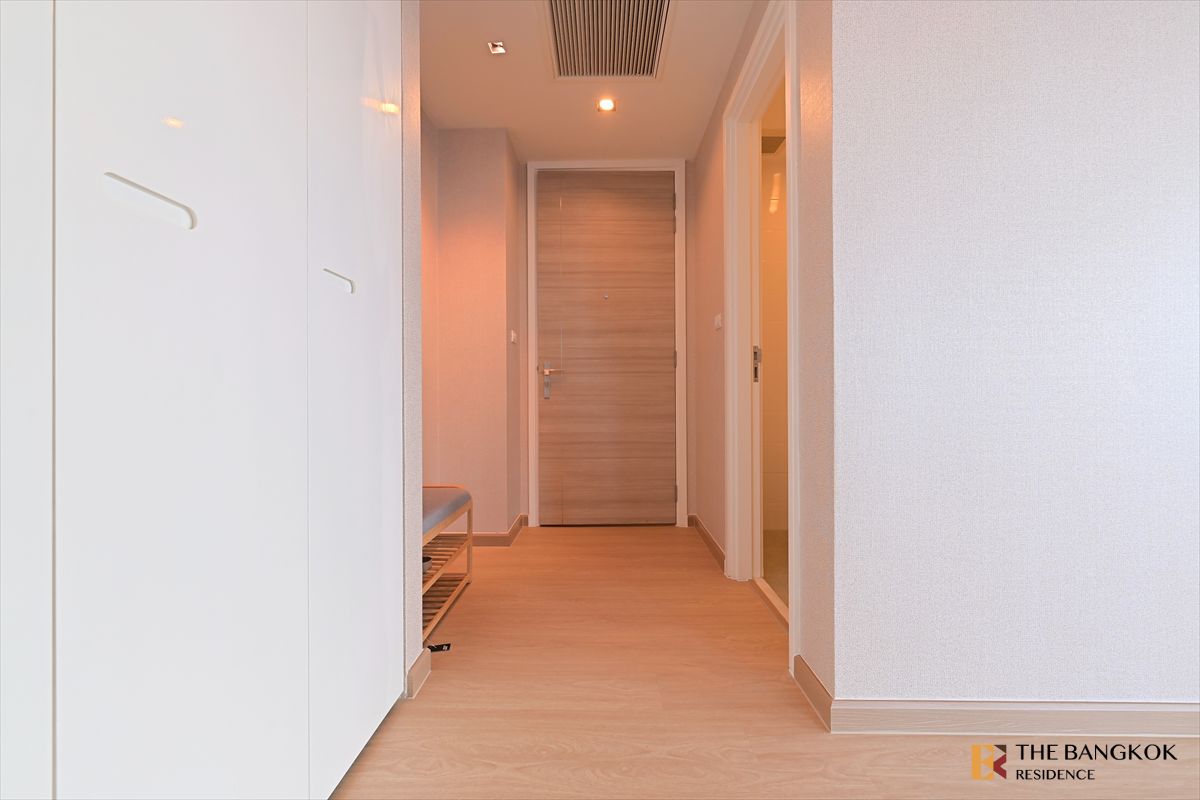 For RentCondoSukhumvit, Asoke, Thonglor : The Room Sukhumvit 21 🛌🏻 2-Bedroom, Great Stunning Vadhana View 💫  Near BTS Asok