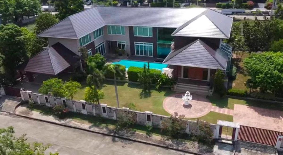 ขายบ้านนวมินทร์ รามอินทรา : 🚩บ้านใหญ่ 1 ไร่ ปัญญาอินทรา P4 พลูวิลล่า #Pool Villa สำหรับครอบครัวใหญ่หรือบริษัท