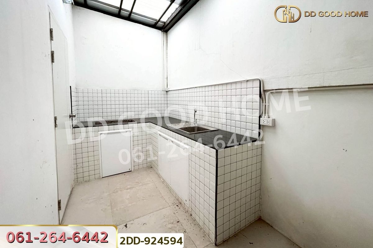 TownhomePathum Thani,Rangsit, Thammasat : 2DD-924594 K.C. Cluster Nimit-Mai Townhouse, near Lam Luk Ka District Office