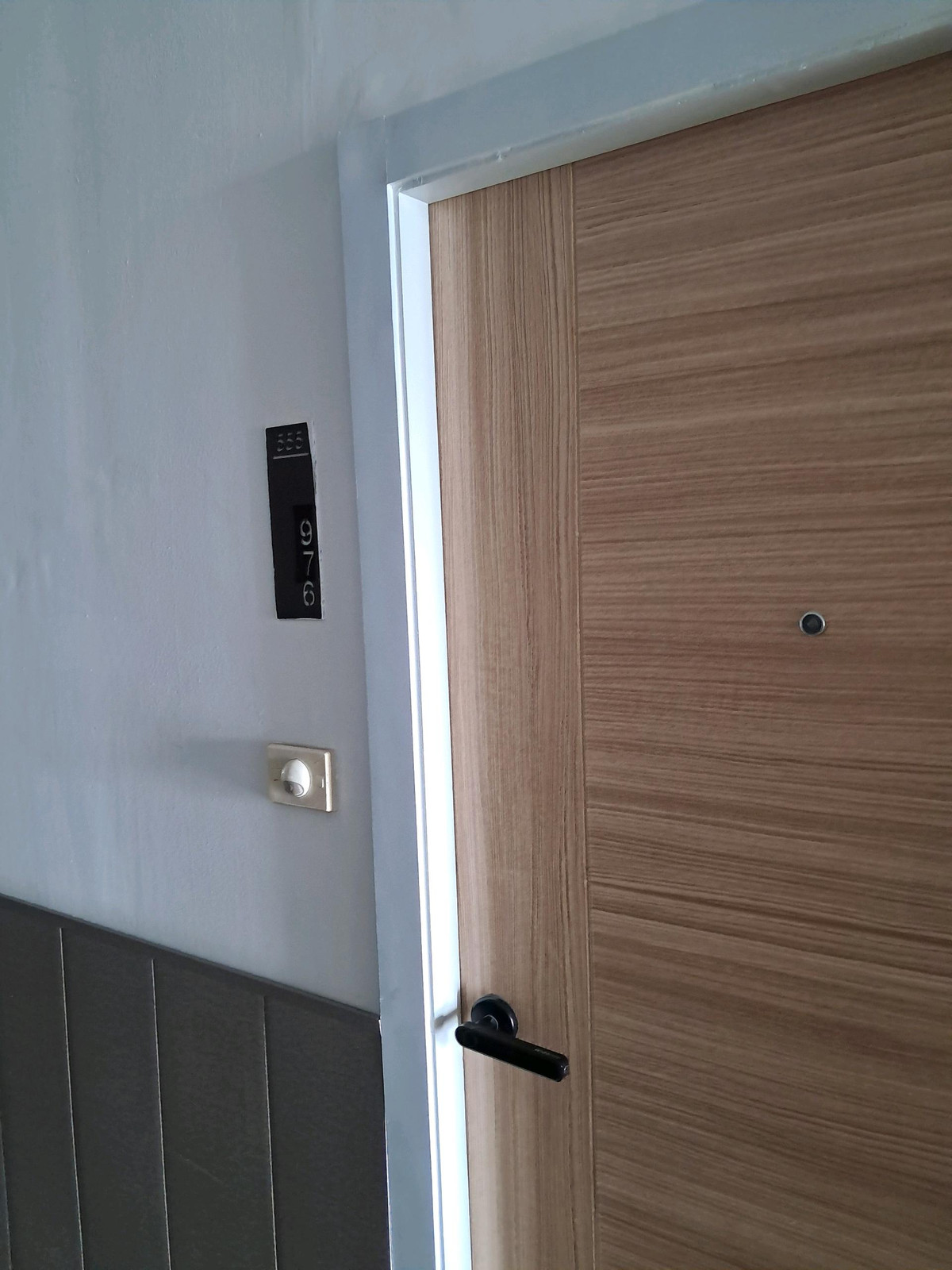 For SaleCondoPattaya, Bangsaen, Chonburi : Condo for urgent sale, AD The Grand Jomtien Pattaya, 12th floor, sea view, pool view, built-in furniture, complete electrical appliances, 200 meters from the sea, Jomtien Road 2