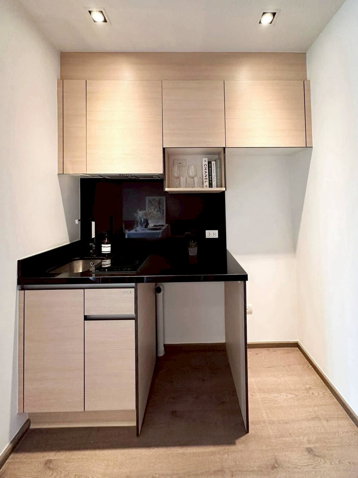 For RentCondoSukhumvit, Asoke, Thonglor : ✨ GT16041 | Condo Park 24, convenient travel, near BTS, there is a shuttle, beautiful room, fully furnished, ready to move in.