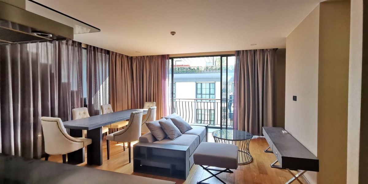 For RentCondoWitthayu, Chidlom, Langsuan, Ploenchit : ++ Urgent rent ++ Klass Langsuan ** 3 bedrooms 118 sq.m.