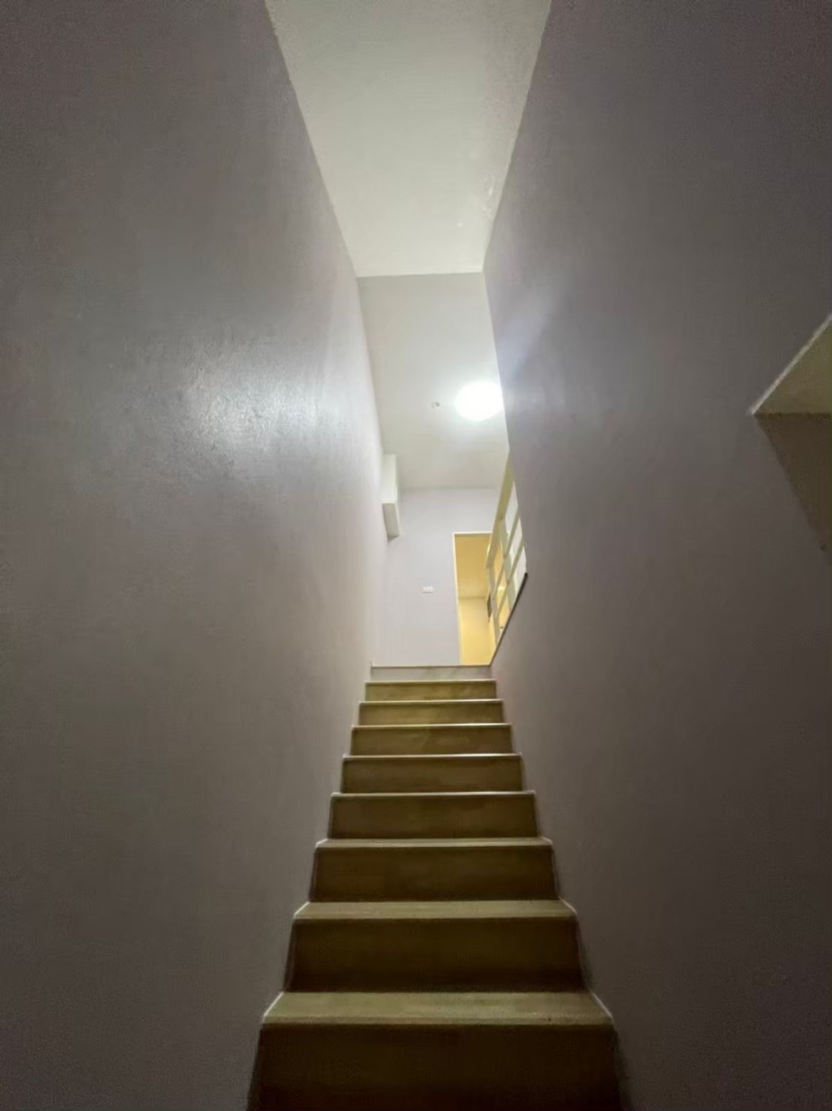 ขายทาวน์โฮมอ่อนนุช อุดมสุข : 🏡 ขายด่วน! ทาวน์โฮม 3 ชั้น Baan Klangmuang Sukhumvit 77 – Onnut 17 ทำเลทองใจกลางอ่อนนุช ใกล้ BTS เดินทางสะดวก [KOh250801]