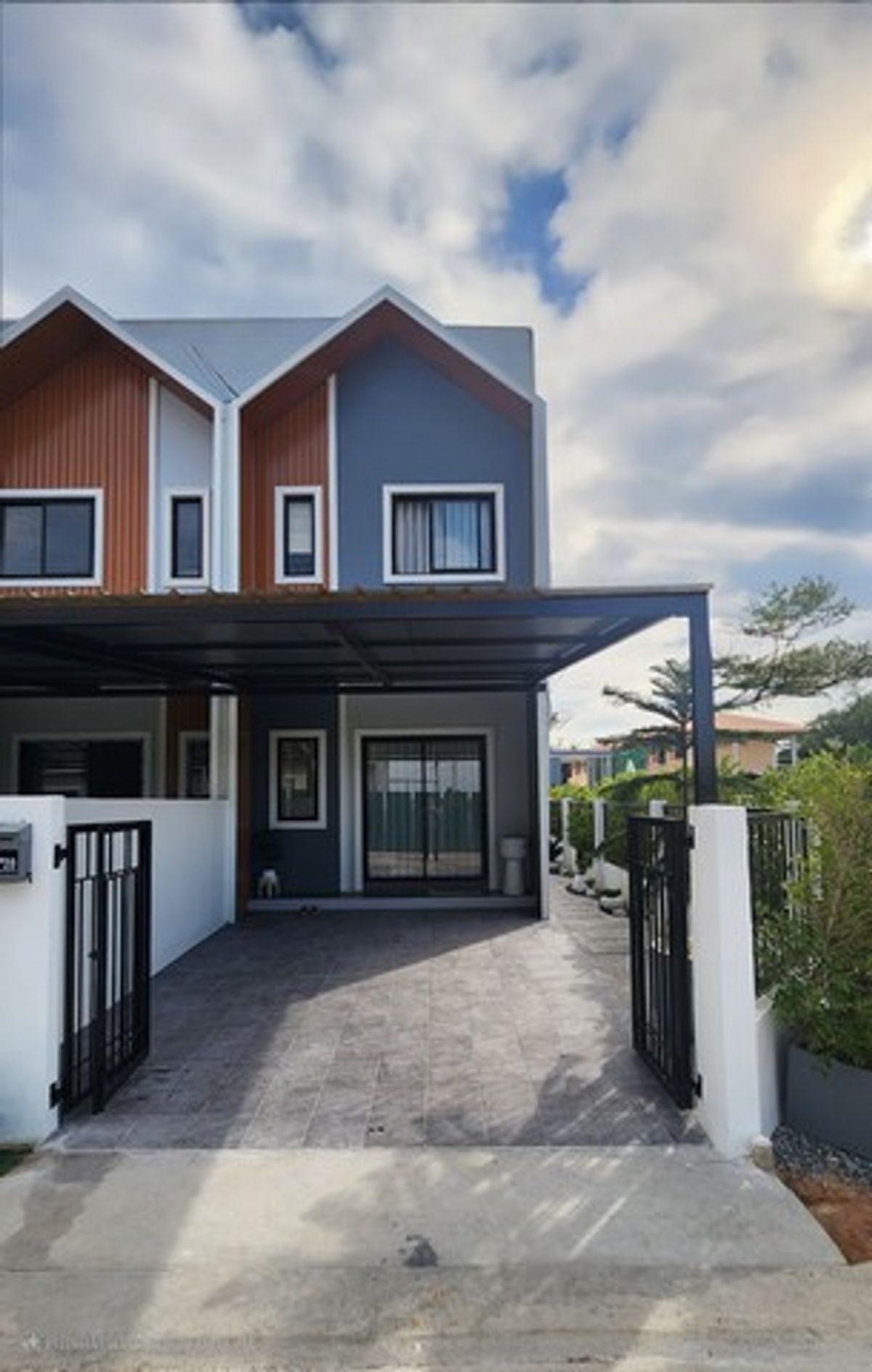 ขายบ้านมหาสารคาม : [ขาย] บ้าน Green Garden Ville มหาสารคาม | ใกล้ มมส. 5 นาที | ฟรีเฟอร์ครบ | ส่วนลด 300,000 | เริ่ม 1.99 ล้าน