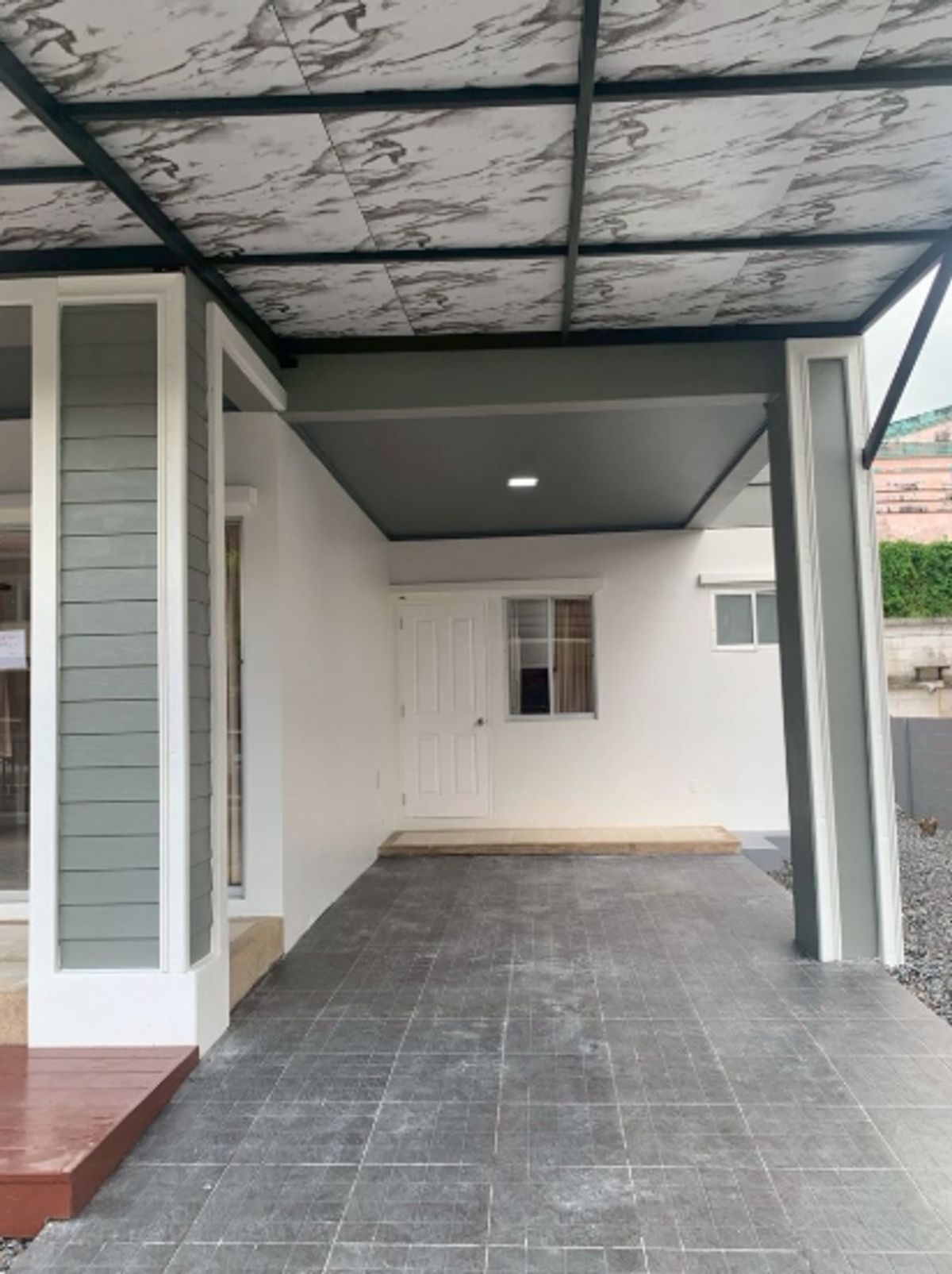 ขายบ้านนวมินทร์ รามอินทรา : ขายบ้านเดี่ยว 2 ชั้น , เนื้อที่ 61.8 ตรว.  หมู่บ้านสัมมากร 2 ถนนสามวา 20 แขวงบางชัน  เขตคลองสามวา  จังหวัดกรุงเทพมหานคร (ตกแต่งใหม่ พร้อมอยู่ )