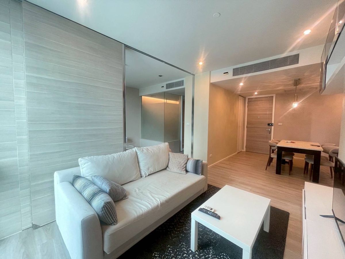 ให้เช่าคอนโดสุขุมวิท อโศก ทองหล่อ : 🔥ให้เช่า The Room สุขุมวิท 21 | 1 ห้องนอน 53 ตร.ม. | ใกล้ BTS อโศก พร้อมอยู่ เฟอร์ครบ เพียง 30,000 บาท โทร.0994629391 เบิร์ด