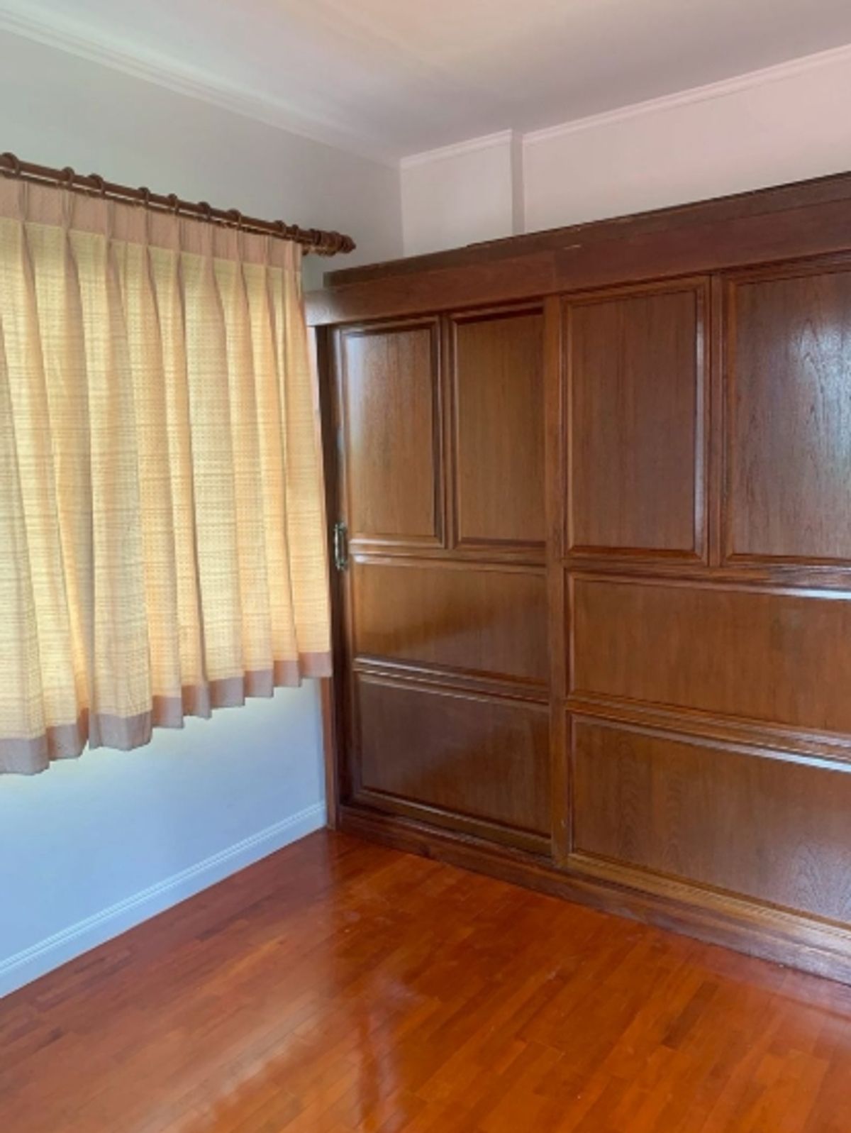 ขายบ้านนวมินทร์ รามอินทรา : ขายบ้านเดี่ยว 2 ชั้น , เนื้อที่ 61.8 ตรว.  หมู่บ้านสัมมากร 2 ถนนสามวา 20 แขวงบางชัน  เขตคลองสามวา  จังหวัดกรุงเทพมหานคร (ตกแต่งใหม่ พร้อมอยู่ )