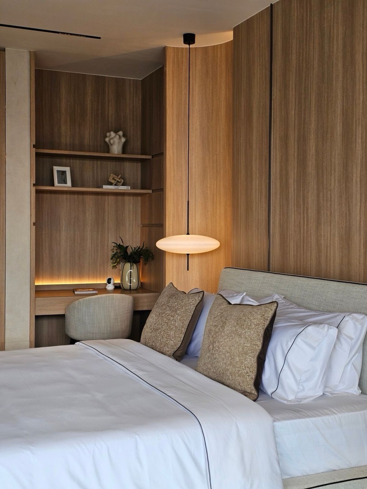 ขายบ้านเลียบทางด่วนรามอินทรา : ราคาพิเศษ🔥CIRA Residences ที่สุดของทำเลหรู! ทำเล เอกมัย-รามอินทรา บ้าน Ultra Luxury 1,223 ตร.ม. ลิฟต์+สระว่ายน้ำ นัดหมายชม 📲  086-795-9997 (จิมมี่)