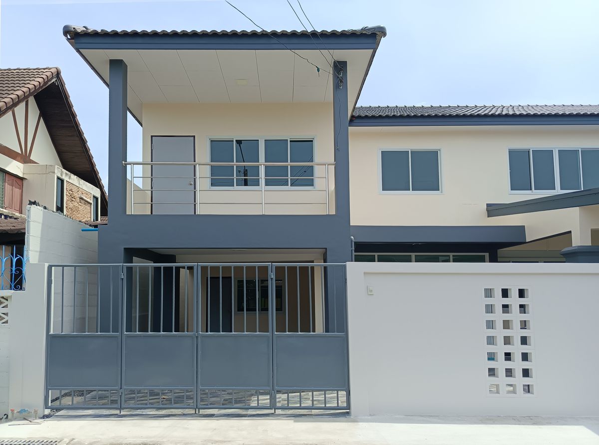 ขายบางแค เพชรเกษม : บ้านแฝด ซอยเพชรเกษม 63 (วัดม่วง) รีโนเวทใหม่ทั้งหลัง สวยพร้อมอยู่ เนื้อที่เยอะ ราคาคุ้มจริงๆ ทำเลทอง เดินทางสะดวกใกล้รถไฟฟ้า BTS สถานีหลักสอง เชื่อมต่อถนนกาญจนภิเษก และถนนบางบอน 3