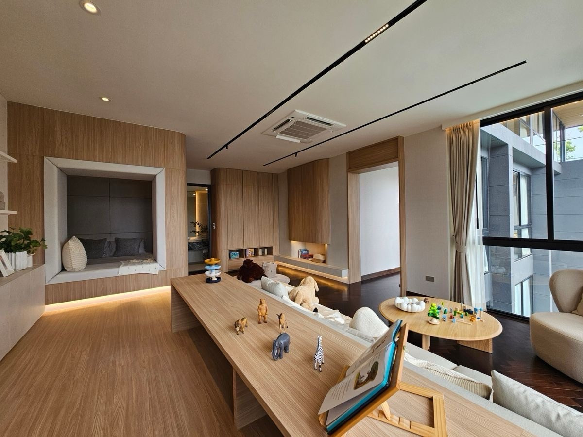 ขายบ้านเลียบทางด่วนรามอินทรา : ราคาพิเศษ🔥CIRA Residences ที่สุดของทำเลหรู! ทำเล เอกมัย-รามอินทรา บ้าน Ultra Luxury 1,223 ตร.ม. ลิฟต์+สระว่ายน้ำ นัดหมายชม 📲  086-795-9997 (จิมมี่)