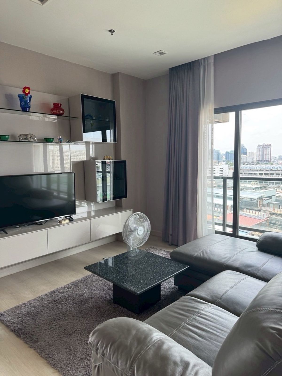 ให้เช่าคอนโดสะพานควาย จตุจักร : 🔥Rare Unit🔥 The Signature By Urbano คอนโดหรูติด BTS สะพานควาย
3Bed 2 Bath
By PunPun 0636425995
