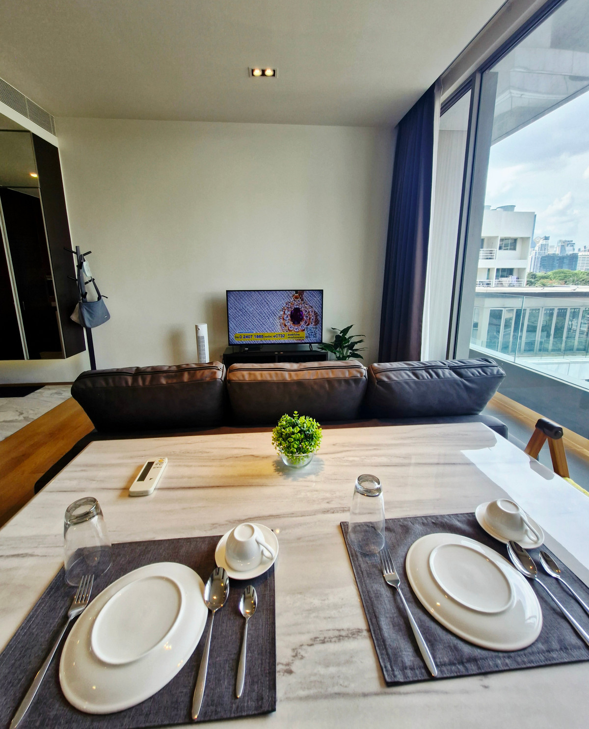 Saladaeng One – คอนโดหรูใจกลางเมือง ทำเลพรีเมียม 1 ห้องนอน  1 ห้องน้ำ  ราคาเช่า: 55,000 บาท/เดือน Call: 086-746-8882 (K. Cooper) Loading...