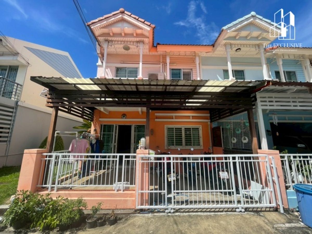 ขายทาวน์โฮมนนทบุรี บางใหญ่ บางบัวทอง : ขายทาวน์โฮม 2 ชั้น ทำเลดีมาก ราคาถูกโครงการเดอะวิลล่า ท่าอิฐ ( หลังมุม ) ถนนรัตนาธิเบศร์ เข้าซอยถนนท่าอิฐไทรม้า ใกล้ตลาดสด ห้างสรรพสินค้าเซ็นทรัลรัตนาธิเบศร์ บิ๊กซีมินิโลตัส