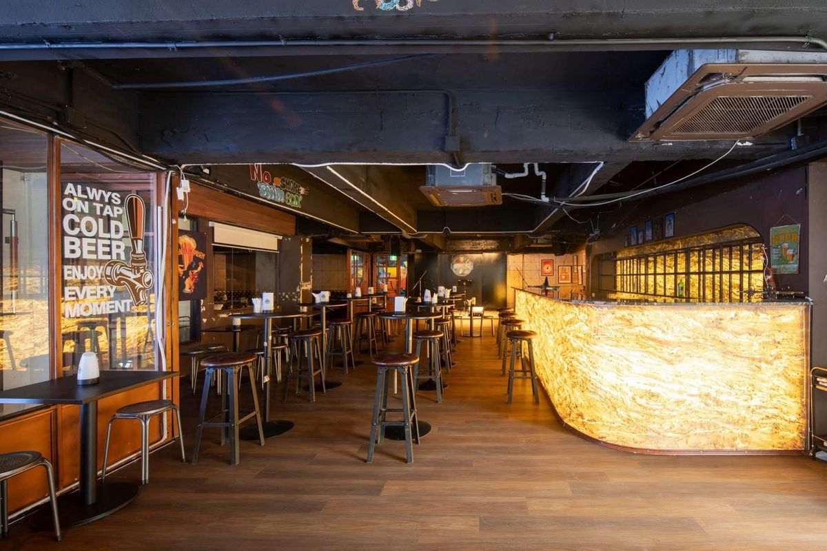 For RentRetail SpaceSukhumvit, Asoke, Thonglor : 350 sq.m. of alcohol store bar, Soi Thonglor Sukhumvit 55, with convenient parking | For Rent - Bar / Gastronomy / PUB SIZING 350 SQ.M. Soi Thonglor Sukhumvit 55 BKK WITH Provided Parking Lots and Comfortable Transption