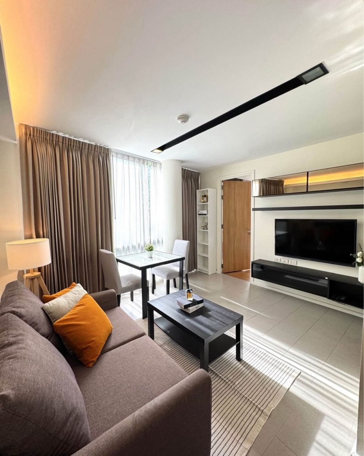 For RentCondoWitthayu, Chidlom, Langsuan, Ploenchit : 🔥 For Rent : 𝐓𝐡𝐞 𝐍𝐞𝐬𝐭 𝐏𝐥𝐨𝐞𝐧𝐜𝐡𝐢𝐭 ✨ 41 sqm, Fully Furnished and Ready to Move In‼️