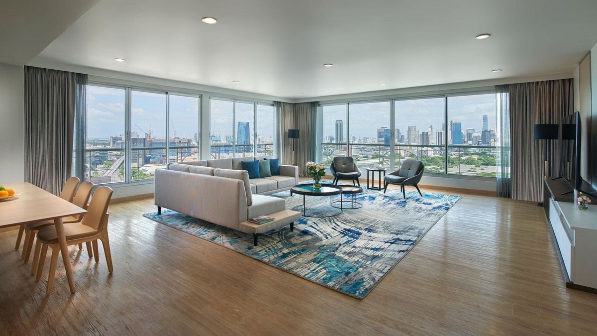 ให้เช่าคอนโดสุขุมวิท อโศก ทองหล่อ : Pet friendly for rent - 3 bedroom Panoramic View in Asoke 