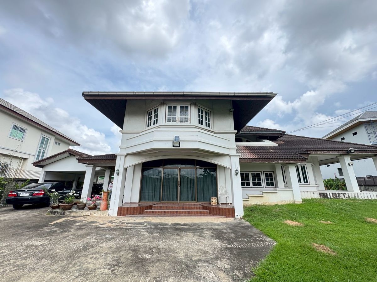 ขายบ้านลาดกระบัง สุวรรณภูมิ : 🌳 บ้านพร้อมที่ดินใกล้สวนหลวง ร.9 ทำเลดี พื้นที่กว่า 2 งาน ขายบ้านเดี่ยว พร้อมที่ดิน 2 งาน 26 ตารางวา – เฉลิมพระเกียรติ 28 ใกล้สวนหลวง ร.9 🏡 พื้นที่กว้าง ทำเลสงบ เดินทางสะดวก