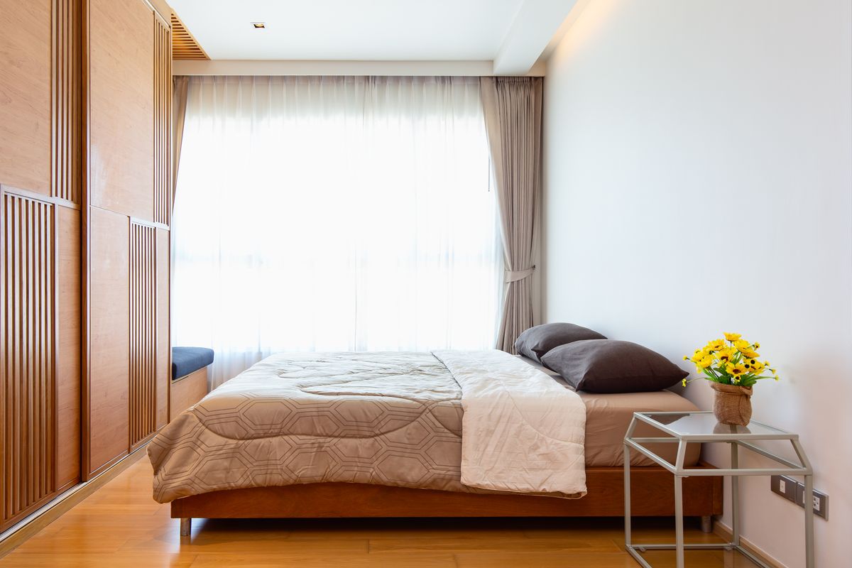 For SaleCondoWongwianyai, Charoennakor : ✨ FOR SALE – Hive Sathorn Condo | Direct BTS Access | High Floor | With Tenant ✨