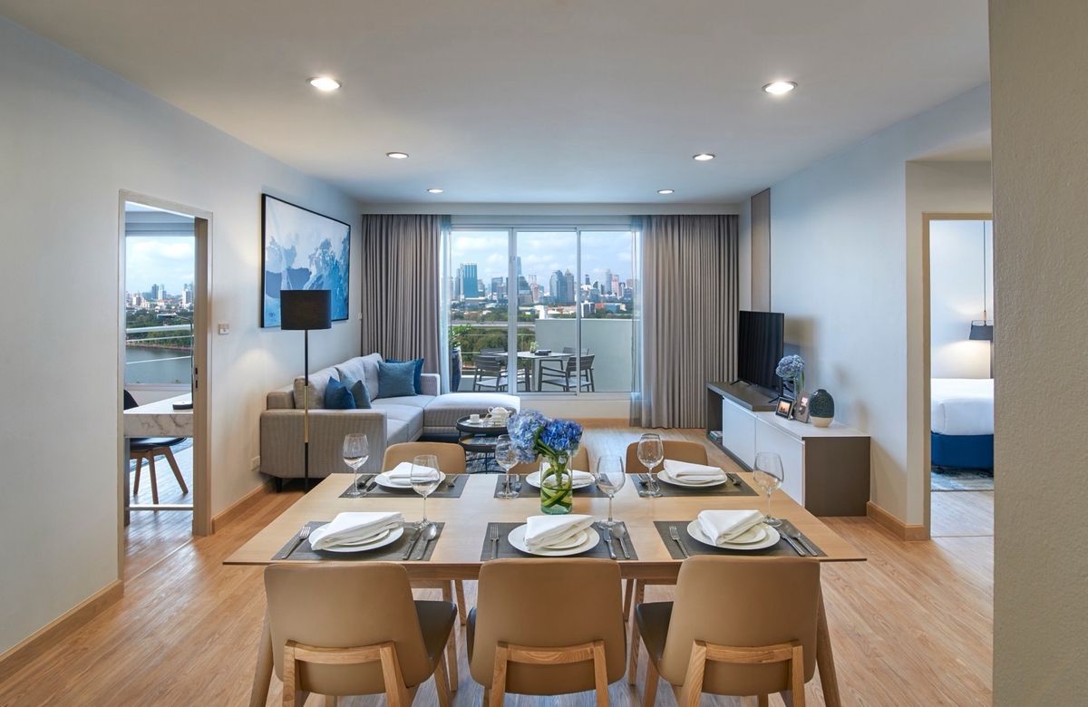 ให้เช่าคอนโดสุขุมวิท อโศก ทองหล่อ : Pet friendly for rent - 3 bedroom Lakeview in Asoke 