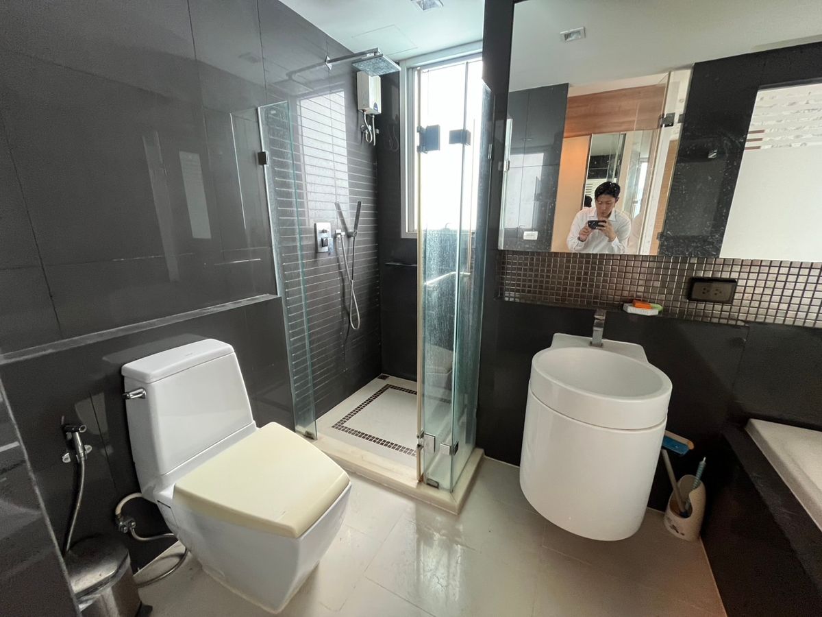 ขายคอนโดสะพานควาย จตุจักร : ประกาศขายคอนโด Rhythm พหลฯ – อารีย์ (Rhythm Pahol – Ari) ชั้น 48 วิวพรีเมียม ใกล้ BTS อารีย์ พร้อมเฟอร์ฯครบ ฟรีค่าโอน 7M ALLIN