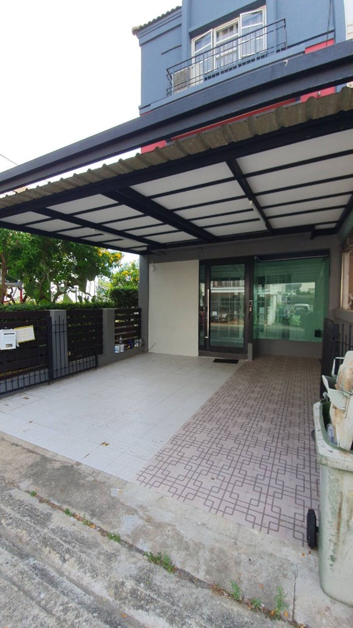 ให้เช่าทาวน์โฮมโชคชัย4 ลาดพร้าว71 : RH081225 ให้เช่า ทาวน์โฮม 3ชั้น 4ห้องนอน หมู่บ้านชาลิสา ลาดพร้าววังหิน 34 ตกแต่งพร้อมอยู่