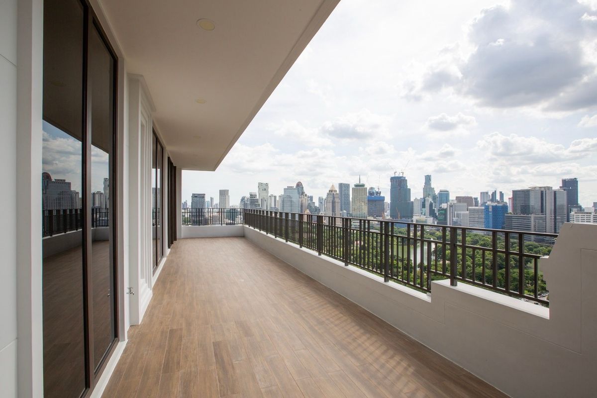 For SaleCondoWitthayu, Chidlom, Langsuan, Ploenchit : 📢👇Rare Item, sell with tenant til June 2026 Buyer can request unit without tenant (60-day prior notice)
PENTHOUSE at Muniq Langsuan, long big balcony , opposite Lumpini park, Sindhorn village , Velaa community mall, new big project ONE Bangkok 