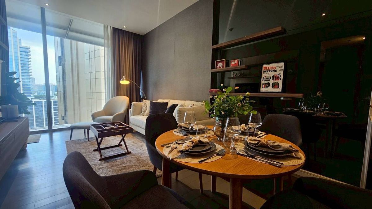 For RentCondoWitthayu, Chidlom, Langsuan, Ploenchit : Urgent rent !!! 🛏️ 1 bedroom | 🚿 1 bathroom | 📐 48.87 sq.m. Tel. 0994629391 Bird