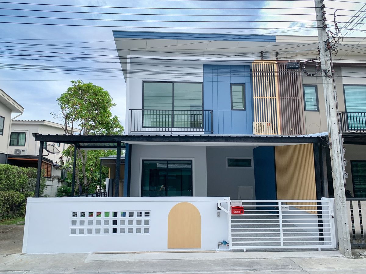 ขายทาวน์โฮมลาดกระบัง สุวรรณภูมิ : 🔥(ขาย) ราคาดี บอกต่อ! ✨The Connect 34 อ่อนนุช วงแหวน, กรุงเทพ / 3Bedroom (FOR SALE) / 3ห้องนอน (ขาย) แจ้ง Code M421
