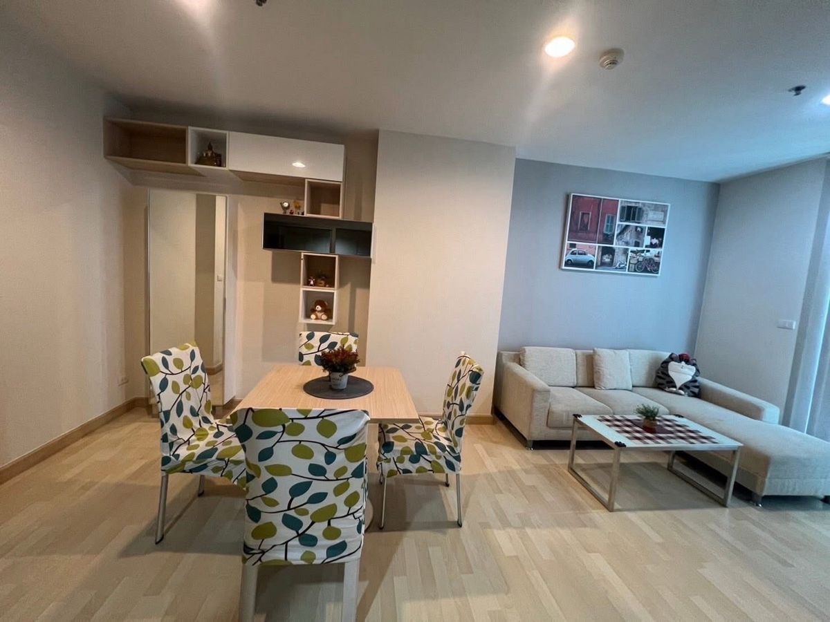 ให้เช่าคอนโดรัชดา ห้วยขวาง : เช่าโคตรถูก 18,000!!! Rhythm ratchada ห้องใหญ่มาก 46sqm ติด mrt รัชดา สนใจนัดชม 064-6696546 
